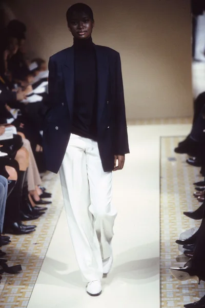 Look 14